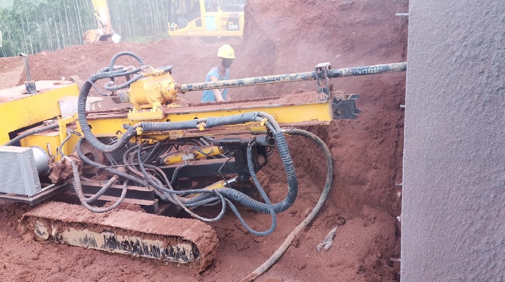 格魯吉亞南北公路項(xiàng)目